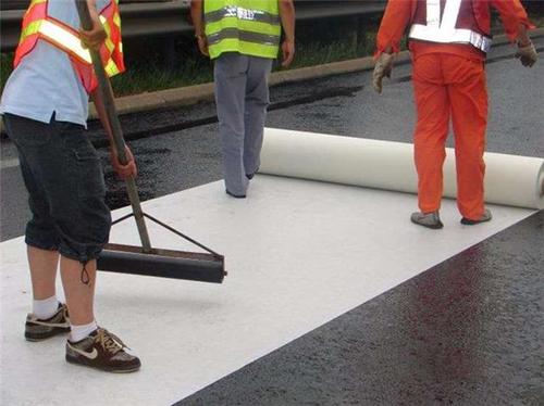聚酯玻纖布公路鋪設